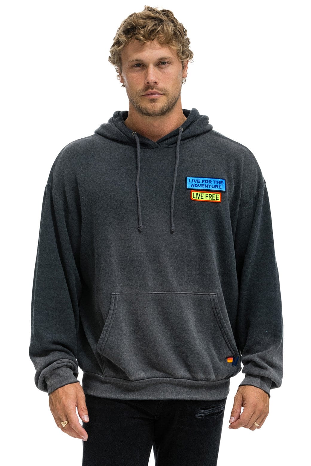 LIVE FREE ADVENTURE PATCH PULLOVER RELAXED HOODIE - FADED SMOKE