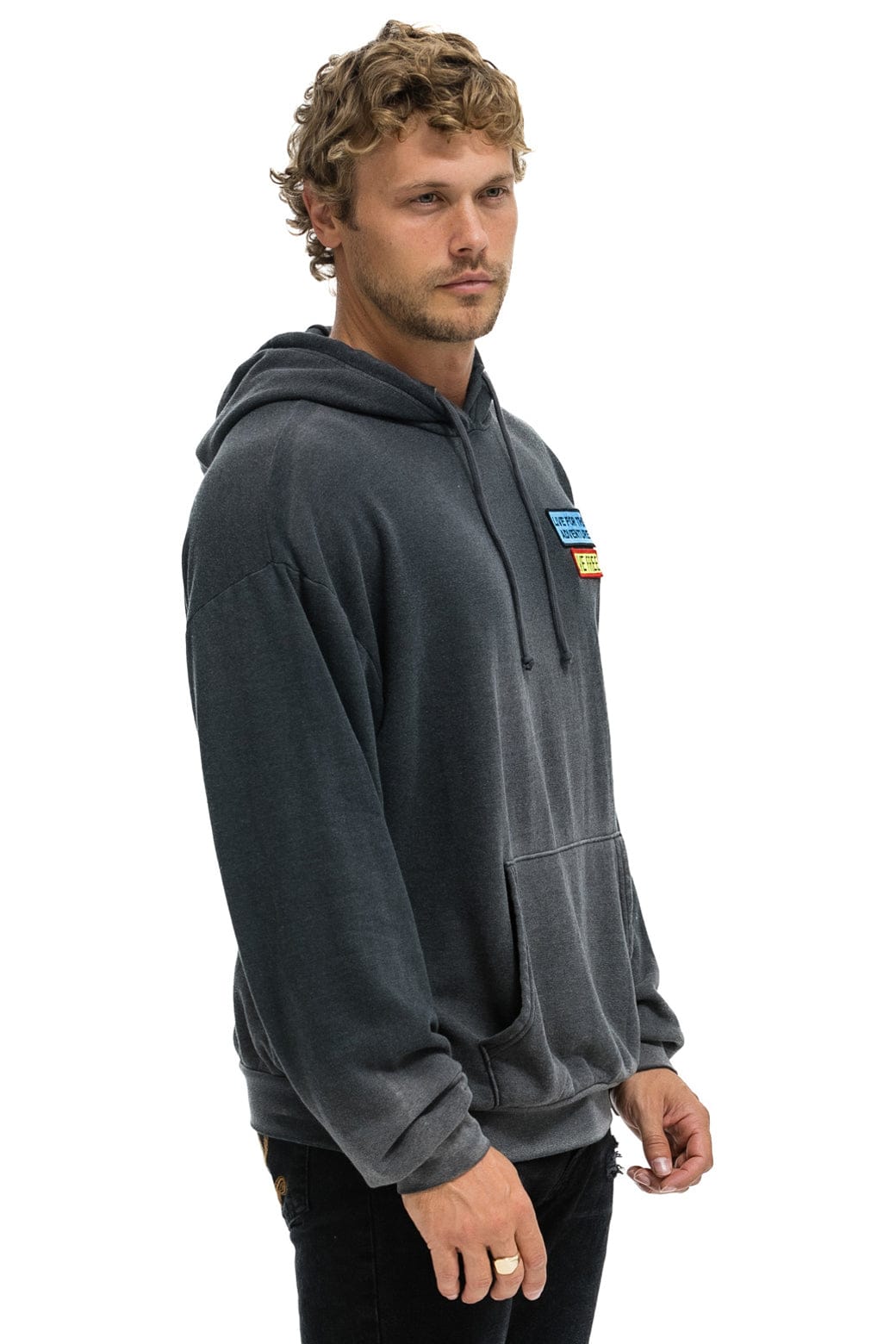 LIVE FREE ADVENTURE PATCH PULLOVER RELAXED HOODIE - FADED SMOKE