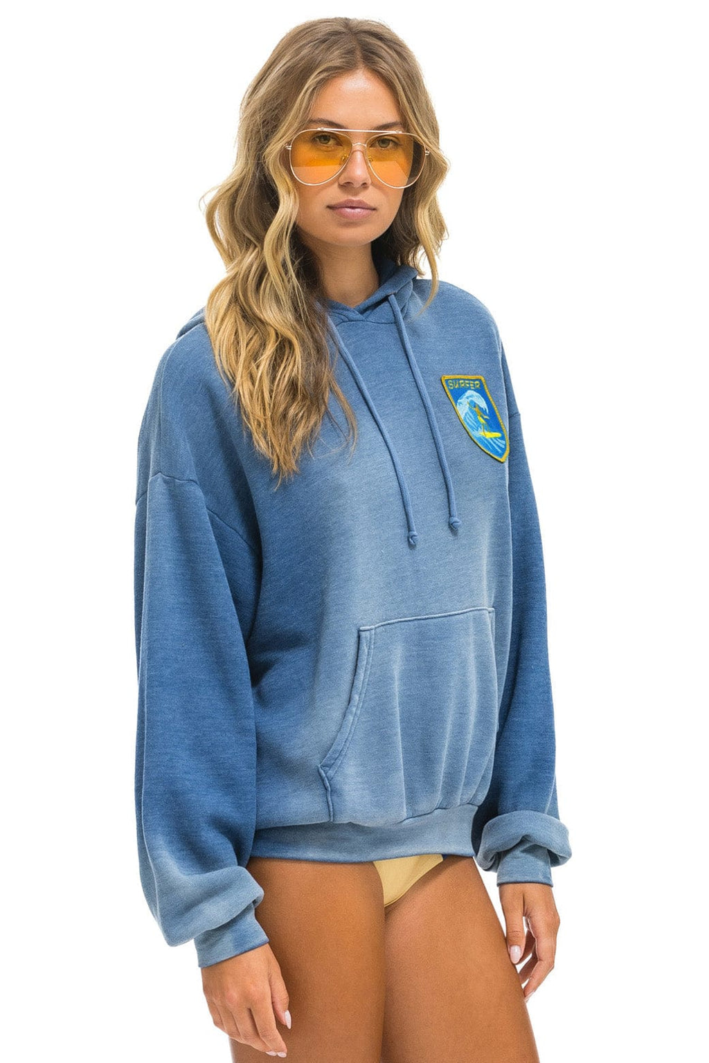 SURFER WAVE PATCH PULLOVER RELAXED HOODIE - FADED WATER