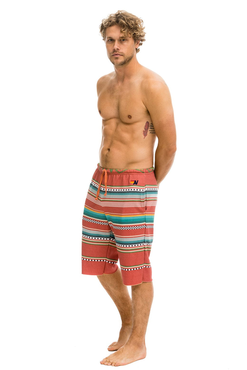 MENS TULUM SWEATSHORTS - RED